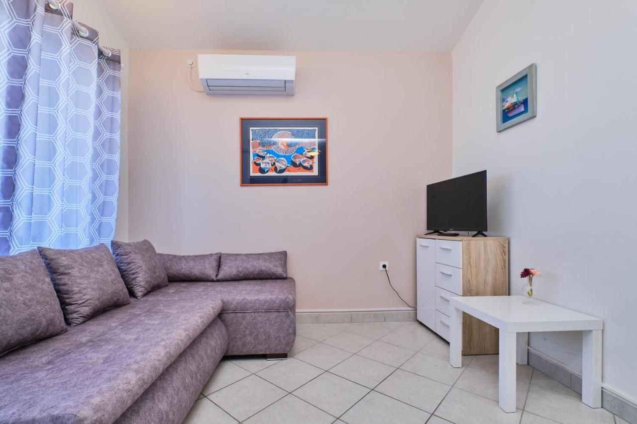 Beautiful Apartments Ksenija Mali Lošinj Esterno foto
