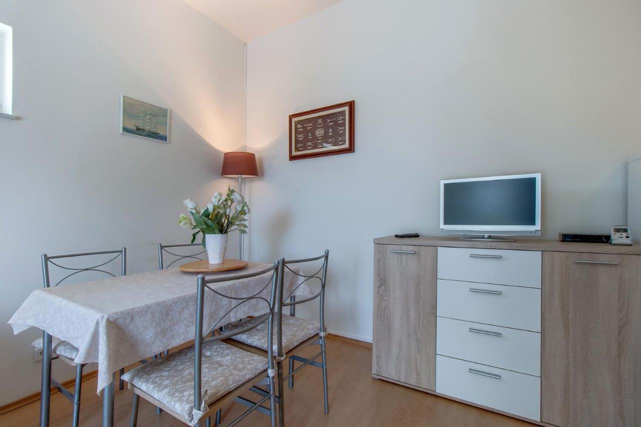 Beautiful Apartments Ksenija Mali Lošinj Esterno foto